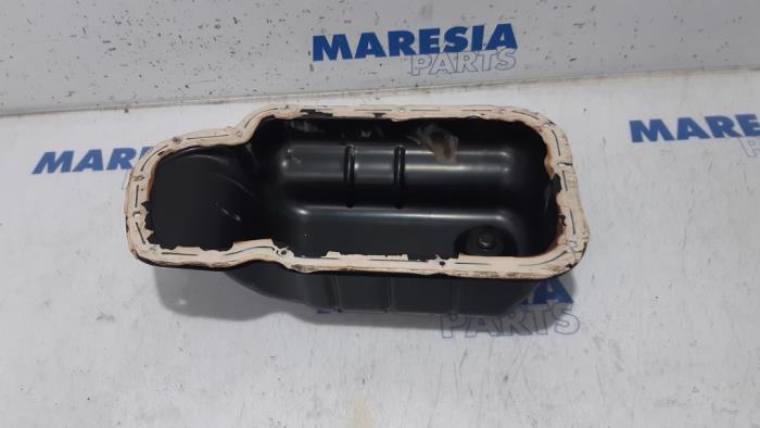 Gebruikte Carterpan Citroen C3 (FC/FL/FT) 1.4 Prijs € 30,00 Margeregeling aangeboden door Maresia Parts