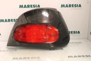 Gebruikte Achterlicht rechts Renault Megane (BA/SA) 1.4i RL,RN Prijs € 15,00 Margeregeling aangeboden door Maresia Parts