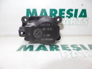Gebruikte Kachelklep Motor Alfa Romeo 147 (937) 1.6 Twin Spark 16V Prijs € 25,00 Margeregeling aangeboden door Maresia Parts