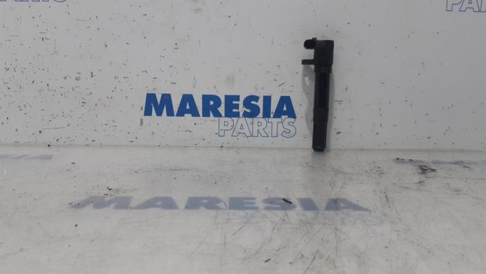 Gebruikte Pen Bobine Fiat 500 (312) 1.4 16V Prijs € 20,00 Margeregeling aangeboden door Maresia Parts