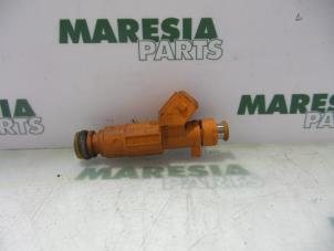 Gebruikte Injector (benzine injectie) Alfa Romeo 156 (932) 1.6 Twin Spark 16V Prijs € 25,00 Margeregeling aangeboden door Maresia Parts