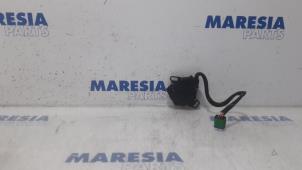 Gebruikte Standenschakelaar automaatbak Citroen C5 II Berline (RC) 2.0 16V Prijs € 75,00 Margeregeling aangeboden door Maresia Parts