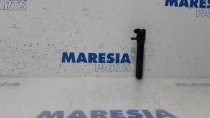 Gebruikte Pen Bobine Opel Combo 1.4 16V ecoFlex Prijs € 25,00 Margeregeling aangeboden door Maresia Parts