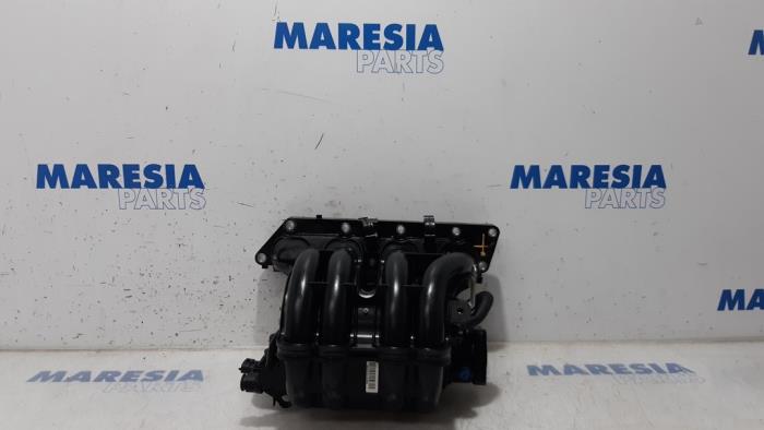 Gebruikte Spruitstuk Inlaat Opel Combo 1.4 16V ecoFlex Prijs € 75,00 Margeregeling aangeboden door Maresia Parts