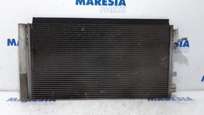 Airco Condensor van een Renault Megane III Grandtour (KZ) 1.5 dCi 95 2015