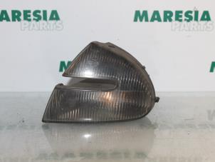Gebruikte Knipperlicht rechts Alfa Romeo 147 (937) 1.9 JTD 16V Prijs € 10,00 Margeregeling aangeboden door Maresia Parts