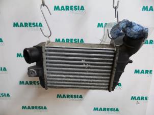 Gebruikte Intercooler Alfa Romeo 147 (937) 1.9 JTD 16V Prijs € 50,00 Margeregeling aangeboden door Maresia Parts