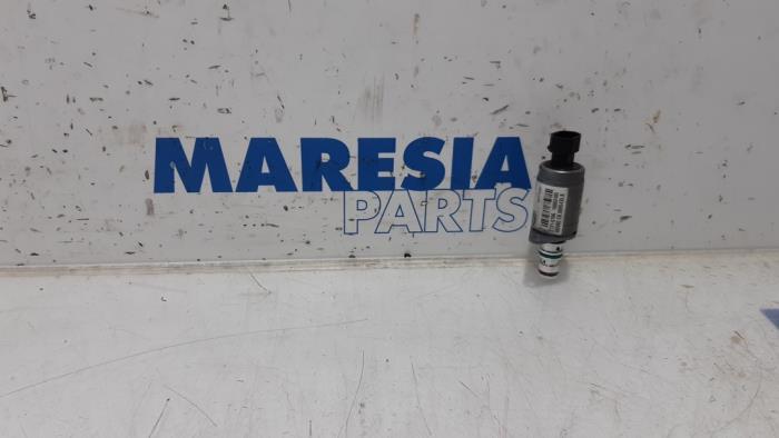 Gebruikte Schakelrobot Opel Vivaro 2.5 DTI 16V Prijs € 50,00 Margeregeling aangeboden door Maresia Parts