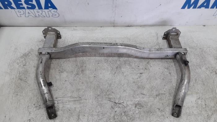 Gebruikte Subframe Peugeot 508 SW (8E/8U) 2.0 HDiF 16V Autom. Prijs € 69,99 Margeregeling aangeboden door Maresia Parts