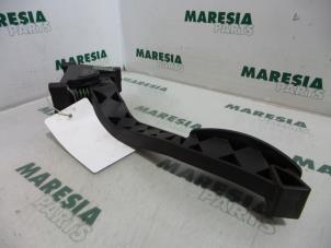 Gebruikte Sensor Gaspedaalpositie Alfa Romeo 147 (937) 1.9 JTD 16V Prijs € 40,00 Margeregeling aangeboden door Maresia Parts