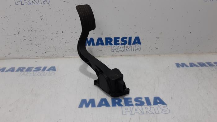 Gebruikte Sensor Gaspedaalpositie Peugeot Partner (GC/GF/GG/GJ/GK) 1.6 HDI 75 16V Prijs € 36,30 Inclusief btw aangeboden door Maresia Parts