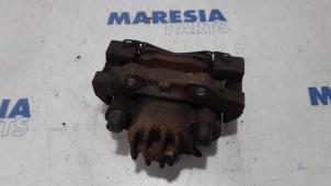 Gebruikte Remklauw (Tang) links-voor Peugeot Partner (GC/GF/GG/GJ/GK) 1.6 HDI 75 16V Prijs € 16,93 Inclusief btw aangeboden door Maresia Parts