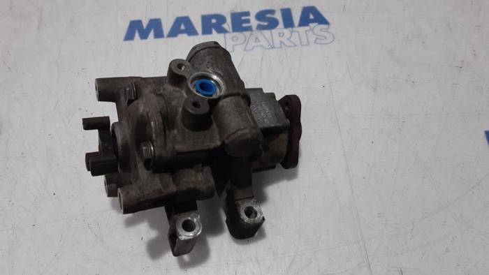 Gebruikte Servopomp Citroen Jumper (U9) 2.2 HDi 100 Prijs € 127,05 Inclusief btw aangeboden door Maresia Parts