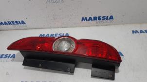 Gebruikte Achterlicht rechts Opel Combo 1.3 CDTI 16V ecoFlex Prijs € 78,65 Inclusief btw aangeboden door Maresia Parts