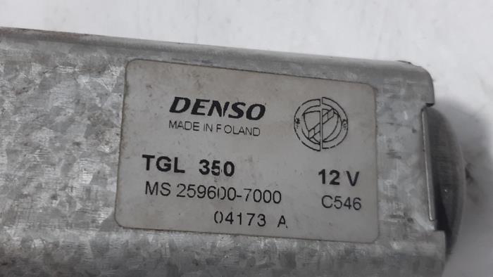 Ruitenwissermotor achter van een Fiat Panda (169) 1.2 Fire 2004