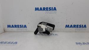 Gebruikte Motor Ruitenwisser achter Peugeot 5008 I (0A/0E) 1.6 THP 16V Prijs € 19,90 Margeregeling aangeboden door Maresia Parts