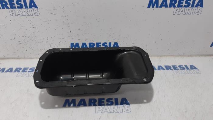 Gebruikte Carterpan Citroen C5 III Berline (RD) 1.6 HDiF 16V Prijs € 29,99 Margeregeling aangeboden door Maresia Parts