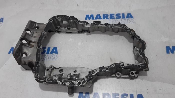 Gebruikte Carterpan Peugeot 508 SW (8E/8U) 2.0 HDiF 16V Autom. Prijs € 75,00 Margeregeling aangeboden door Maresia Parts