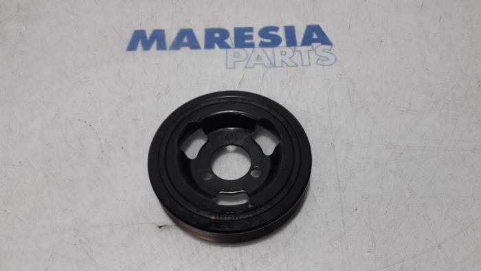 Gebruikte Poelie Krukas Peugeot 5008 I (0A/0E) 1.6 VTI 16V Prijs € 15,00 Margeregeling aangeboden door Maresia Parts