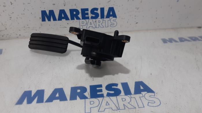 Gebruikte Gaspedaalpositie Sensor Renault Zoé (AG) 46kW Prijs € 25,00 Margeregeling aangeboden door Maresia Parts