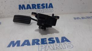 Gebruikte Gaspedaalpositie Sensor Renault Zoé (AG) 65kW Prijs € 25,00 Margeregeling aangeboden door Maresia Parts