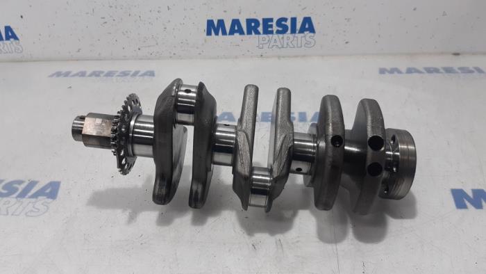 Gebruikte Krukas Peugeot 107 1.0 12V Prijs € 105,00 Margeregeling aangeboden door Maresia Parts