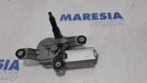 Gebruikte Motor Ruitenwisser achter Fiat Bravo (198A) 1.4 16V Prijs € 35,00 Margeregeling aangeboden door Maresia Parts