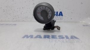 Gebruikte Display Interieur Peugeot 107 1.0 12V Prijs € 60,00 Margeregeling aangeboden door Maresia Parts