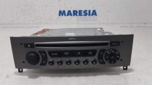 Gebruikte Radio CD Speler Peugeot 308 (4A/C) 1.6 VTI 16V Prijs € 75,00 Margeregeling aangeboden door Maresia Parts