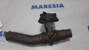 Gebruikte EGR Klep Renault Clio IV (5R) 1.5 Energy dCi 90 FAP Prijs € 65,00 Margeregeling aangeboden door Maresia Parts