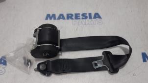 Gebruikte Veiligheidsgordel links-achter Peugeot 207 CC (WB) 1.6 16V Prijs € 50,00 Margeregeling aangeboden door Maresia Parts