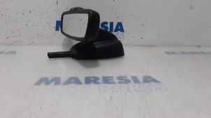Gebruikte Binnenspiegel Peugeot 207 CC (WB) 1.6 16V Prijs € 25,00 Margeregeling aangeboden door Maresia Parts
