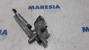 Gebruikte Ruitenwis Mechaniek Peugeot 5008 I (0A/0E) 1.6 THP 16V Prijs € 49,99 Margeregeling aangeboden door Maresia Parts