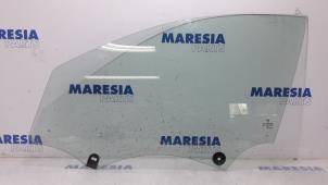 Gebruikte Portierruit 4Deurs links-voor Peugeot 308 SW (L4/L9/LC/LJ/LR) 1.6 BlueHDi 120 Prijs € 25,00 Margeregeling aangeboden door Maresia Parts