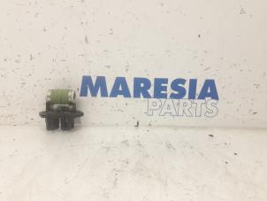 Gebruikte Koelvinweerstand Fiat Panda (169) 1.2 Fire Prijs € 25,00 Margeregeling aangeboden door Maresia Parts