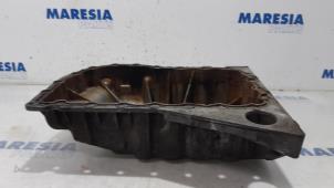 Gebruikte Carterpan Renault Espace (JK) 2.0 16V Turbo Prijs € 30,00 Margeregeling aangeboden door Maresia Parts