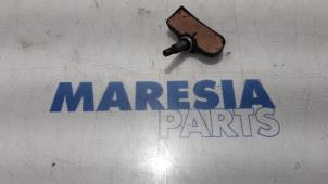 Gebruikte Bandenspanningsensor Peugeot 407 (6D) 1.8 16V Prijs € 20,00 Margeregeling aangeboden door Maresia Parts