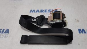 Gebruikte Veiligheidsgordel links-voor Peugeot 206 (2A/C/H/J/S) 1.1 XN,XR Prijs € 75,00 Margeregeling aangeboden door Maresia Parts