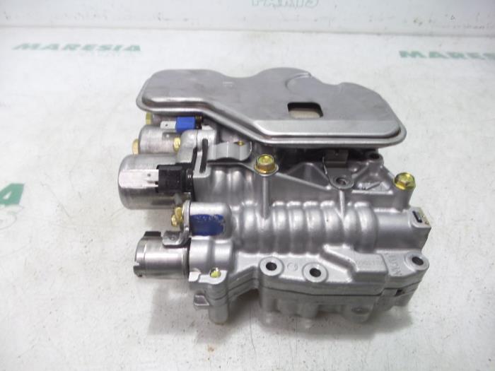 Kleppenblok hydraulisch van een Fiat Punto II (188) 1.2 16V 5-Drs. 2003