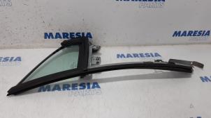 Gebruikte Driehoeks Ruit rechts-voor Peugeot 207 CC (WB) 1.6 16V Prijs € 75,00 Margeregeling aangeboden door Maresia Parts