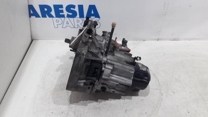 Gebruikte Automaatbak Renault Twingo (C06) 1.2 16V Prijs € 262,50 Margeregeling aangeboden door Maresia Parts