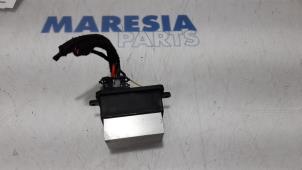 Gebruikte Kachel Weerstand Citroen C4 Picasso (3D/3E) 1.6 16V VTi 120 Prijs € 40,00 Margeregeling aangeboden door Maresia Parts
