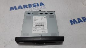 Gebruikte CD Wisselaar Citroen C4 Picasso (3D/3E) 1.6 16V VTi 120 Prijs € 105,00 Margeregeling aangeboden door Maresia Parts