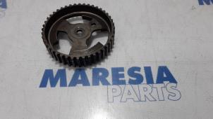 Gebruikte Nokkenas Tandwiel Citroen Berlingo 1.6 Hdi 75 16V Phase 1 Prijs € 20,00 Margeregeling aangeboden door Maresia Parts