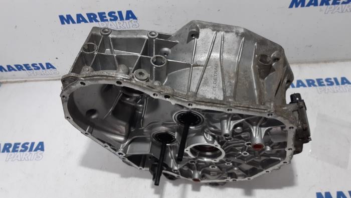Versnellingsbakhuis van een Renault Megane III Grandtour (KZ) 1.5 dCi 110 2014