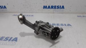 Gebruikte Oliepomp Renault Megane III Grandtour (KZ) 1.5 dCi 110 Prijs € 50,00 Margeregeling aangeboden door Maresia Parts