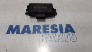 Gebruikte PDC Module Renault Megane III Grandtour (KZ) 1.5 dCi 110 Prijs € 85,00 Margeregeling aangeboden door Maresia Parts