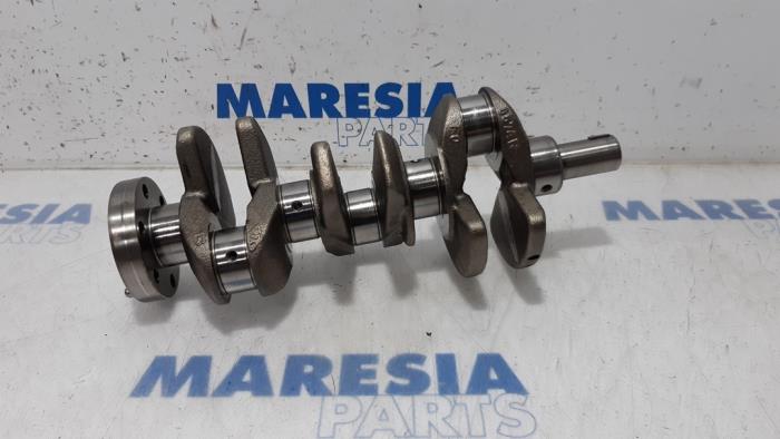 Gebruikte Krukas Renault Clio IV (5R) 0.9 Energy TCE 90 12V Prijs € 49,95 Margeregeling aangeboden door Maresia Parts