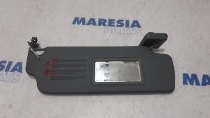 Gebruikte Zonneklep Renault Twingo (C06) 1.2 16V Prijs € 15,00 Margeregeling aangeboden door Maresia Parts