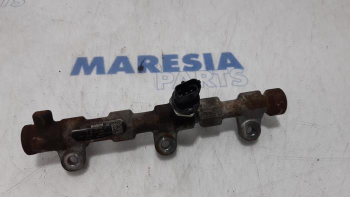 Gebruikte Injector brug Renault Trafic New (FL) 2.0 dCi 16V 90 Prijs € 48,40 Inclusief btw aangeboden door Maresia Parts